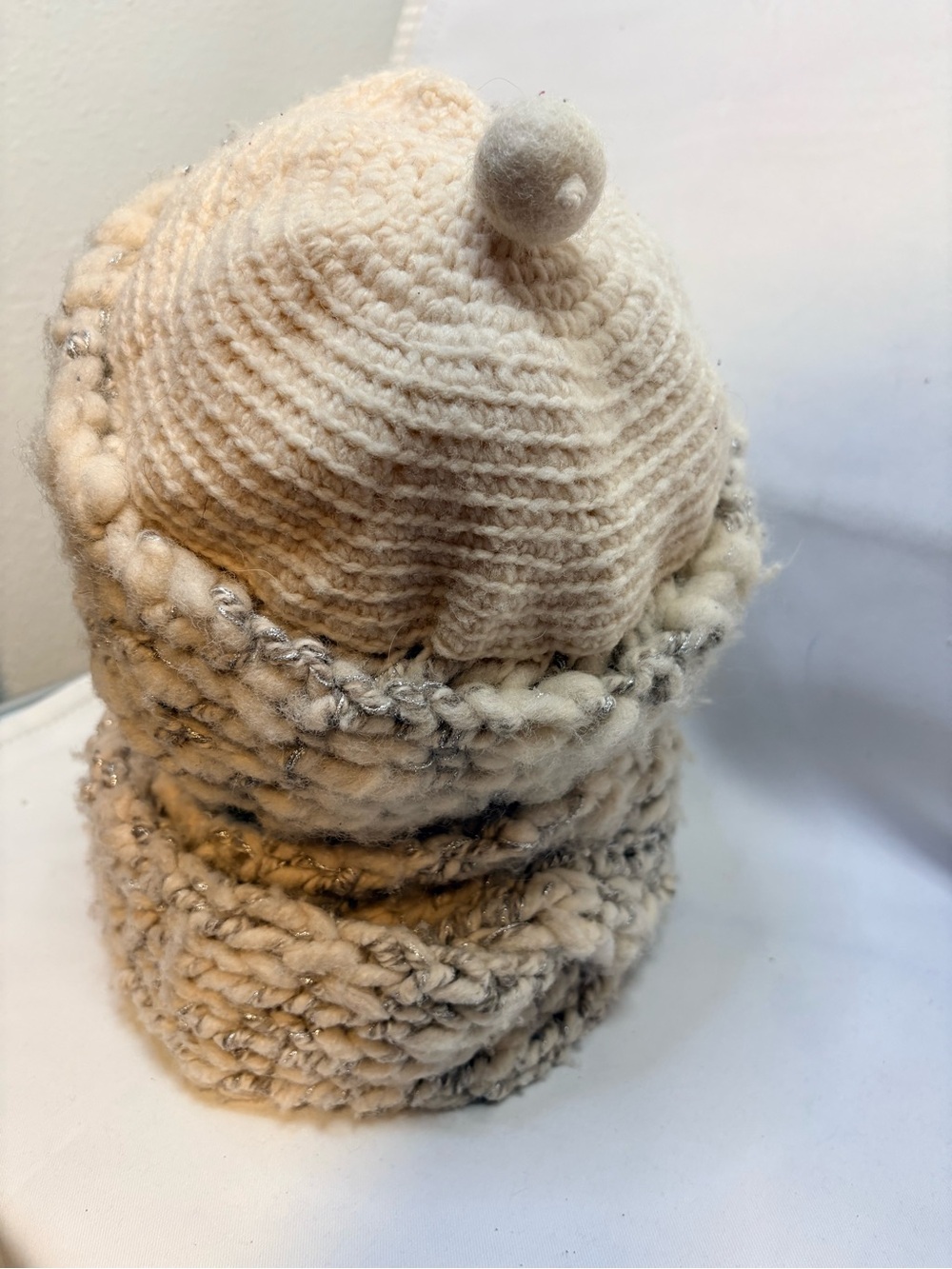 Handmade Chunky Knit Cream and Silver Beanie and Scarf Set 100% Wool - Picture 4 of 8